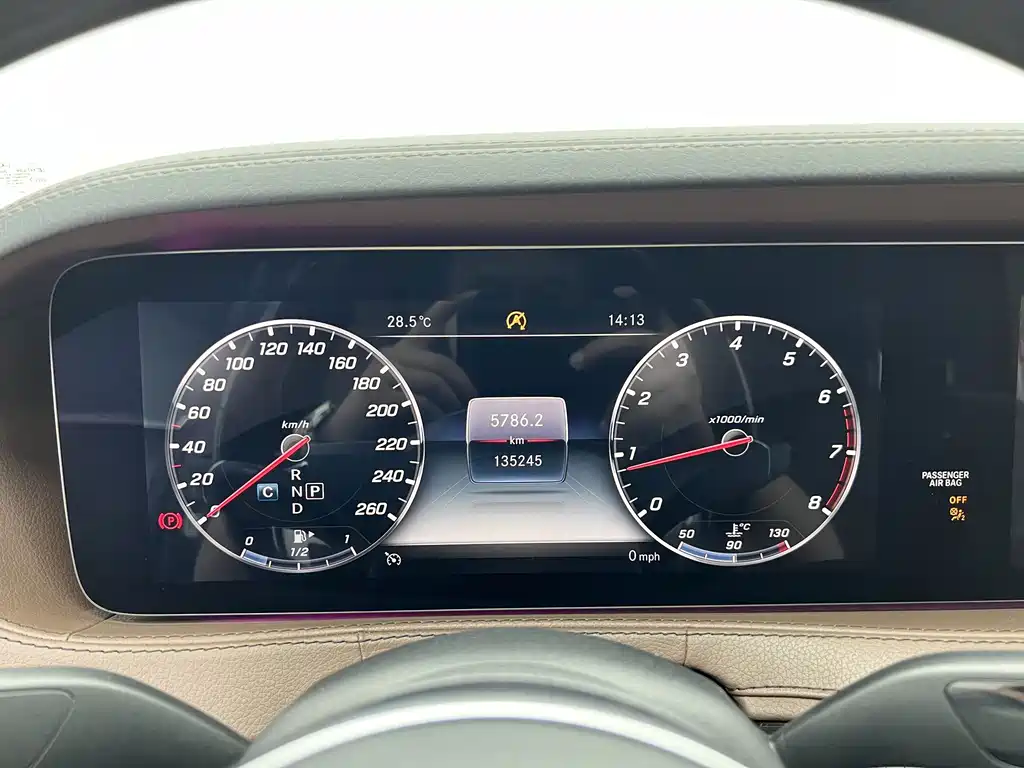 Mercedes-Benz S-Class — миниатюра 11