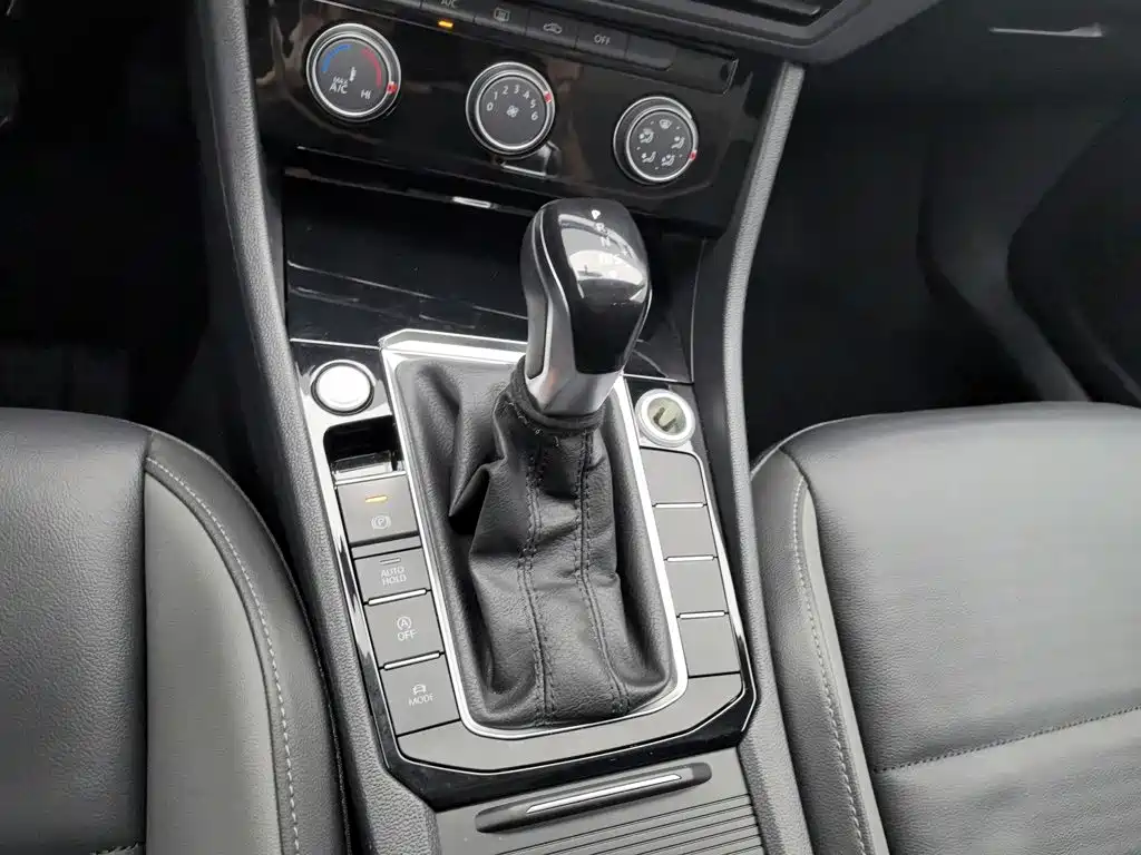 Volkswagen Sagitar — миниатюра 13