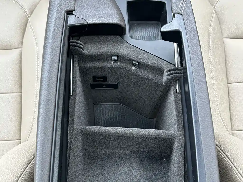 Mercedes-Benz M-Class — миниатюра 25
