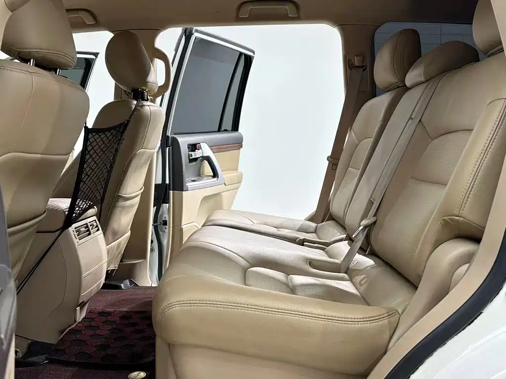 Toyota Land Cruiser — миниатюра 9