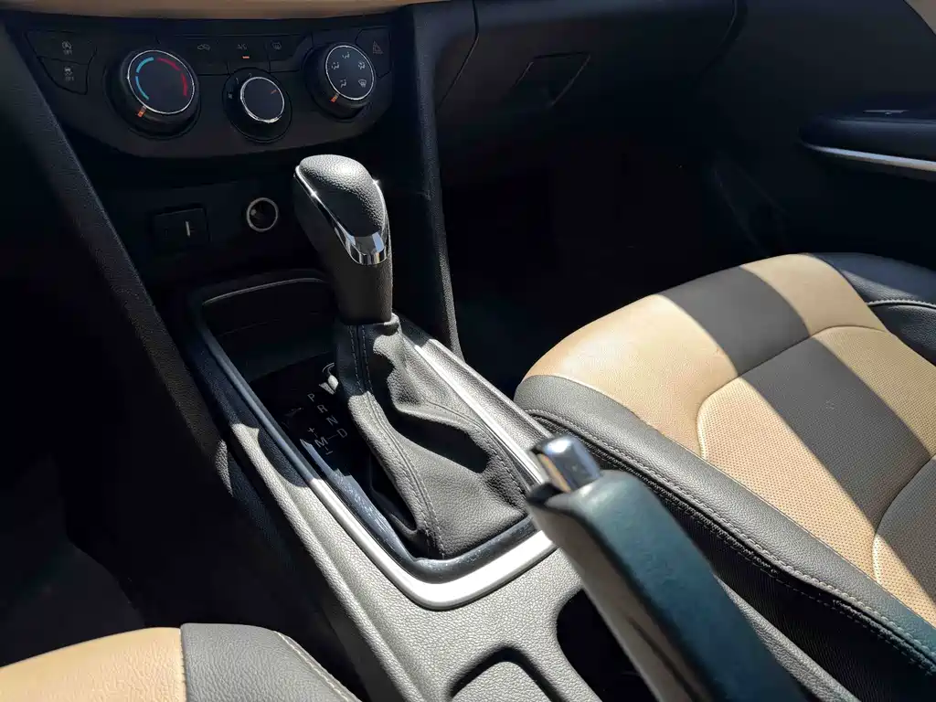 Chevrolet Monza — миниатюра 11