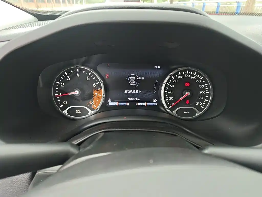 Jeep Renegade — миниатюра 7