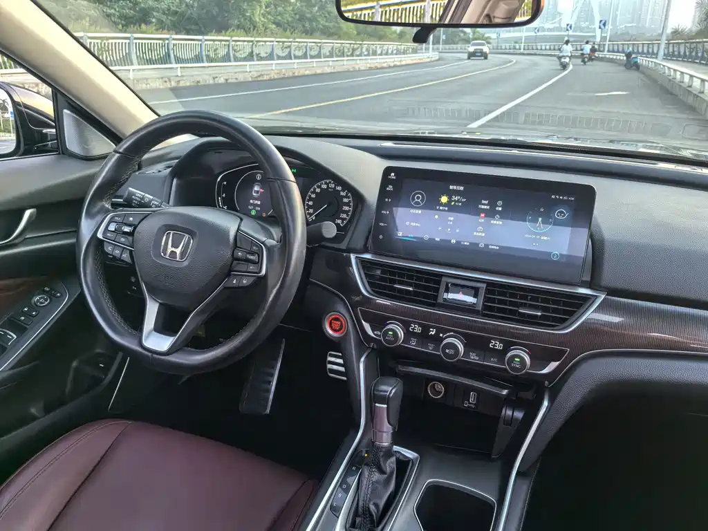 Honda Accord — миниатюра 20