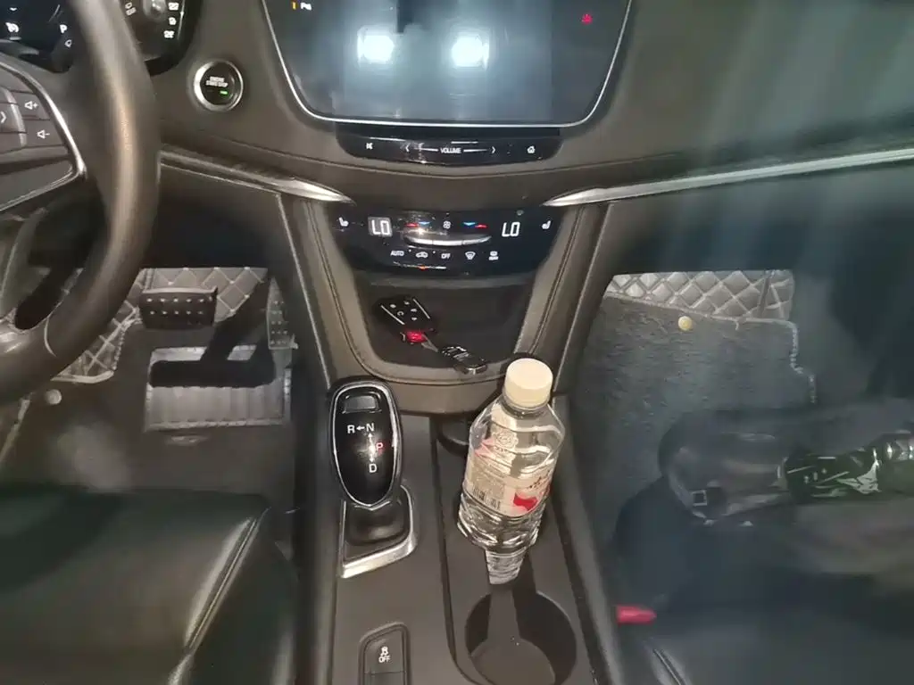 Cadillac XT5 — миниатюра 14
