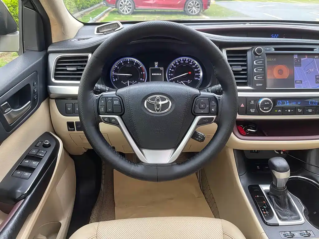 Toyota Highlander — миниатюра 15