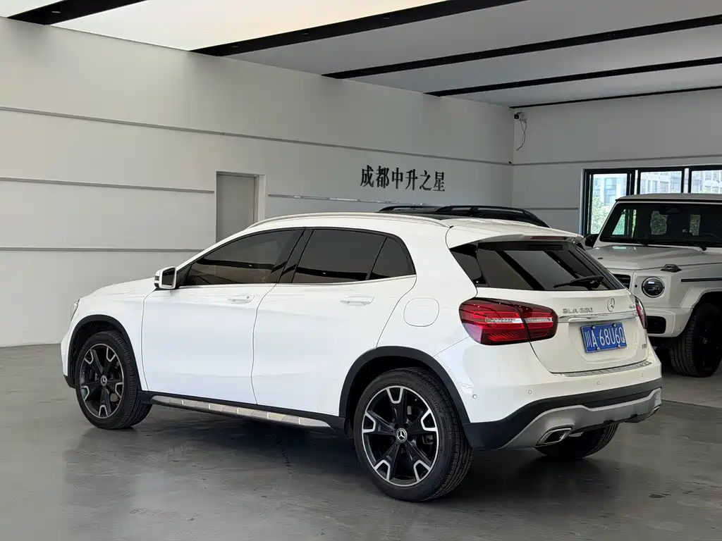 Mercedes-Benz GLA — миниатюра 7