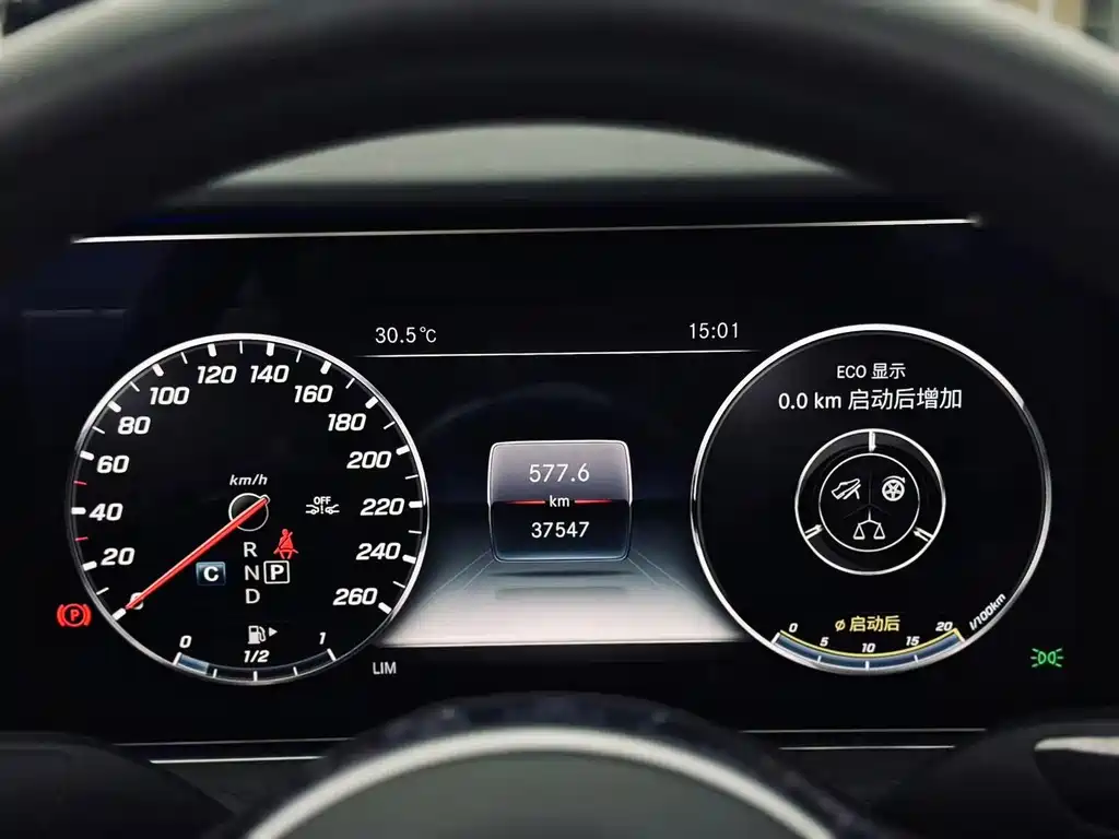 Mercedes-Benz E-Class (Import) — миниатюра 9
