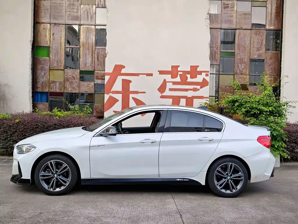 BMW 1 Series — миниатюра 6