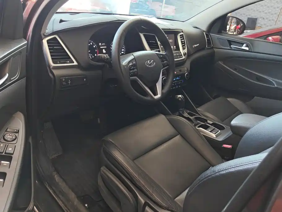 Hyundai Tucson — миниатюра 9