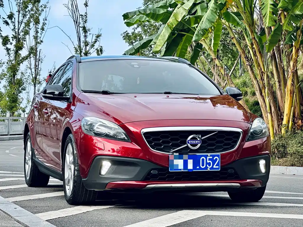 Volvo V40 — миниатюра 2