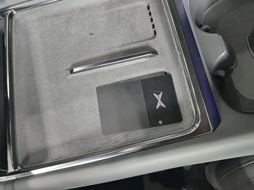 XPeng P7 — миниатюра 9