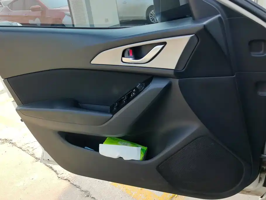 Mazda 3 Axela — миниатюра 7