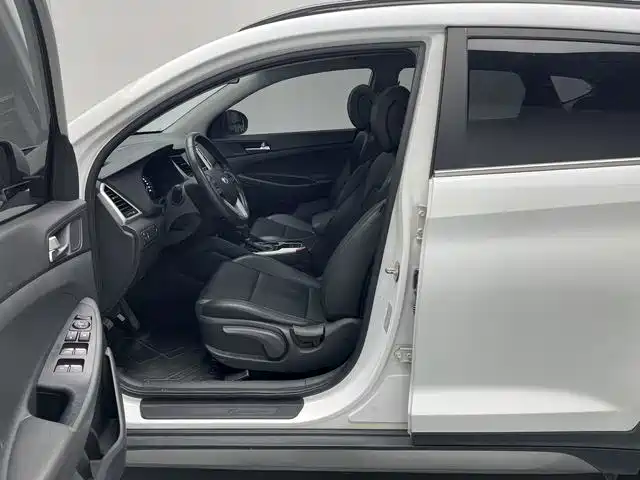 Hyundai Tucson — миниатюра 7