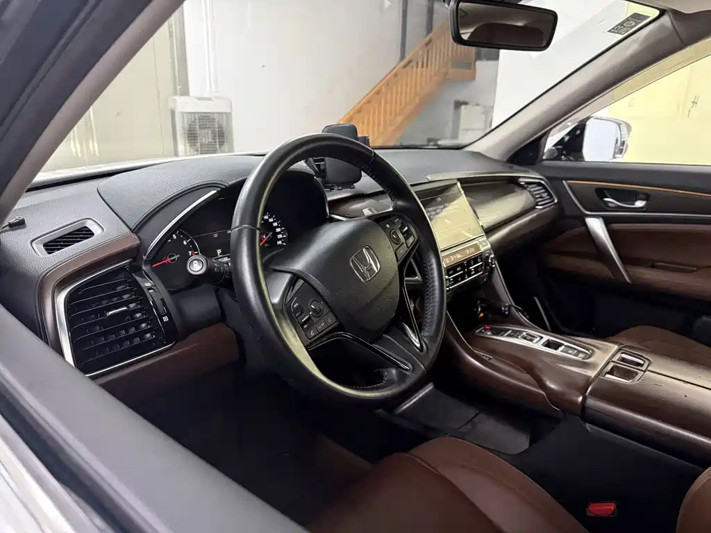 Honda Avancier — миниатюра 10