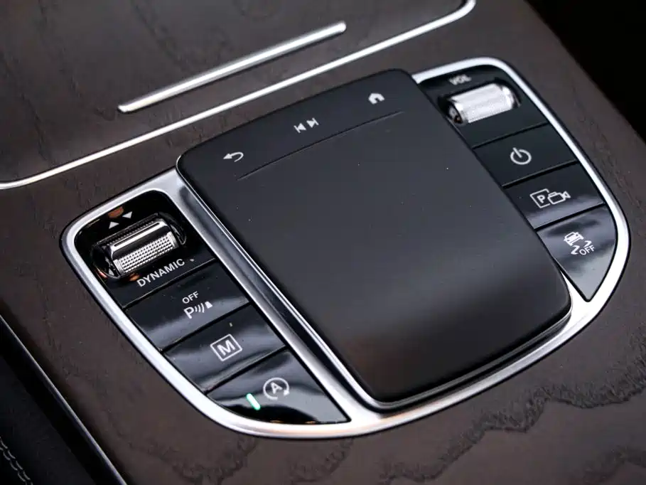 Mercedes-Benz GLC — миниатюра 11