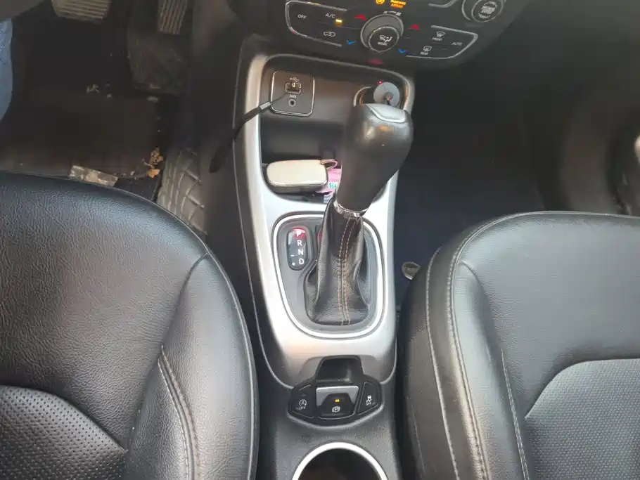 Jeep Compass — миниатюра 16