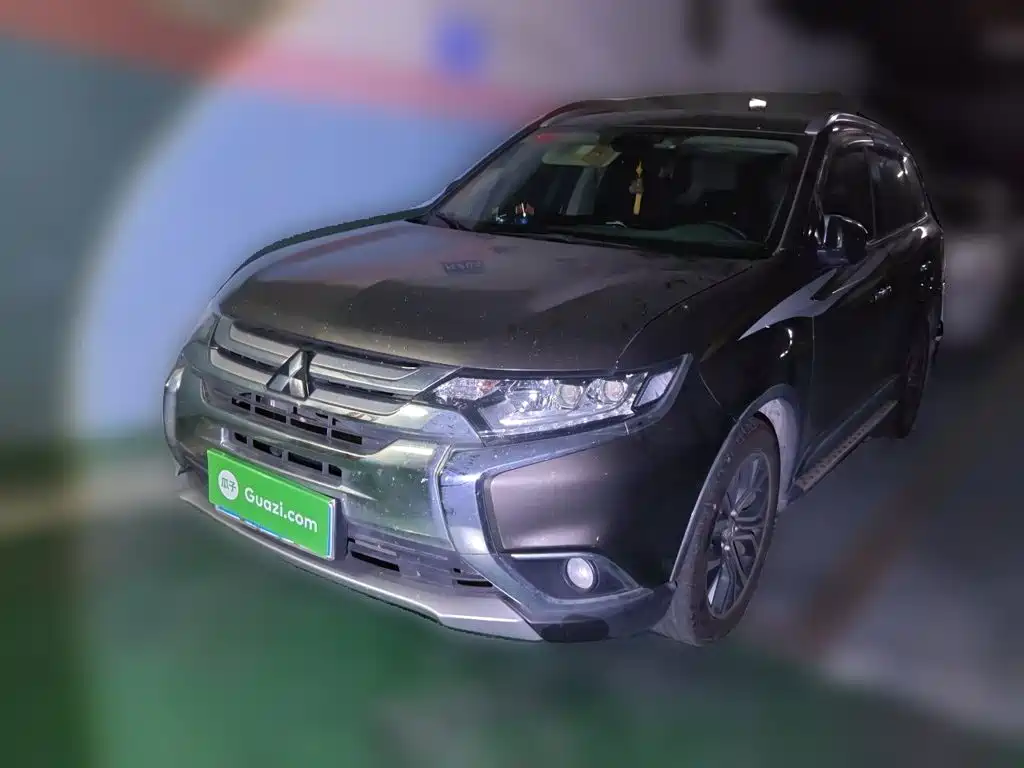 Mitsubishi Outlander — миниатюра 2