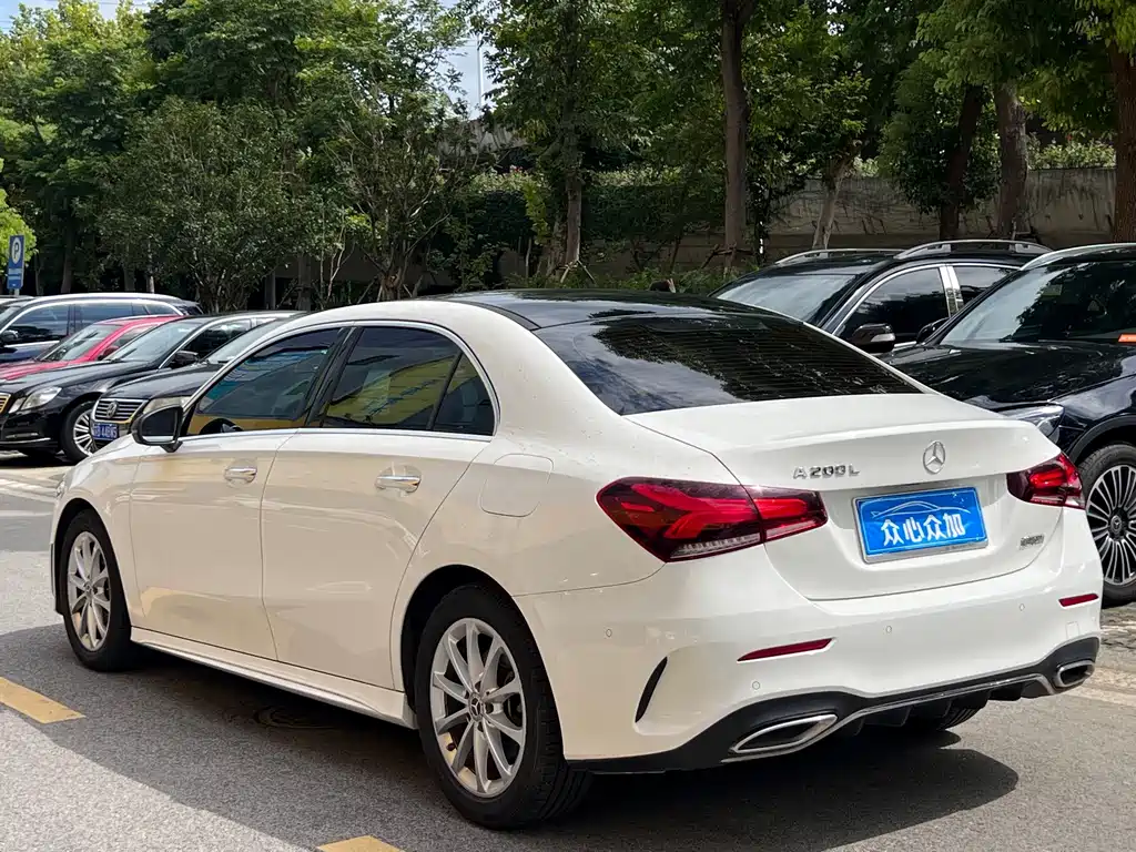Mercedes-Benz A-Class — миниатюра 6