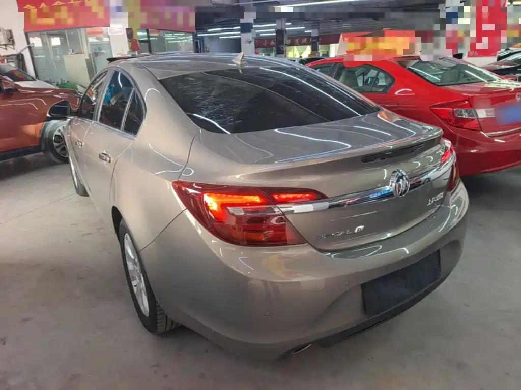 Buick Regal — миниатюра 5