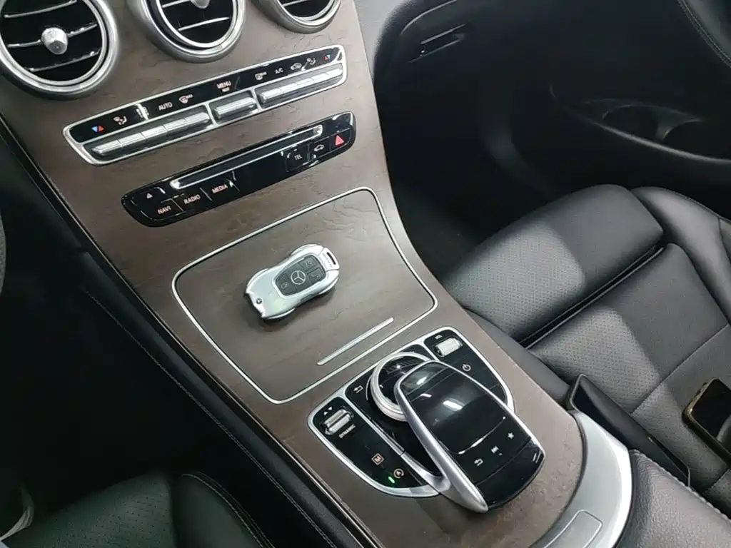 Mercedes-Benz GLC — миниатюра 14