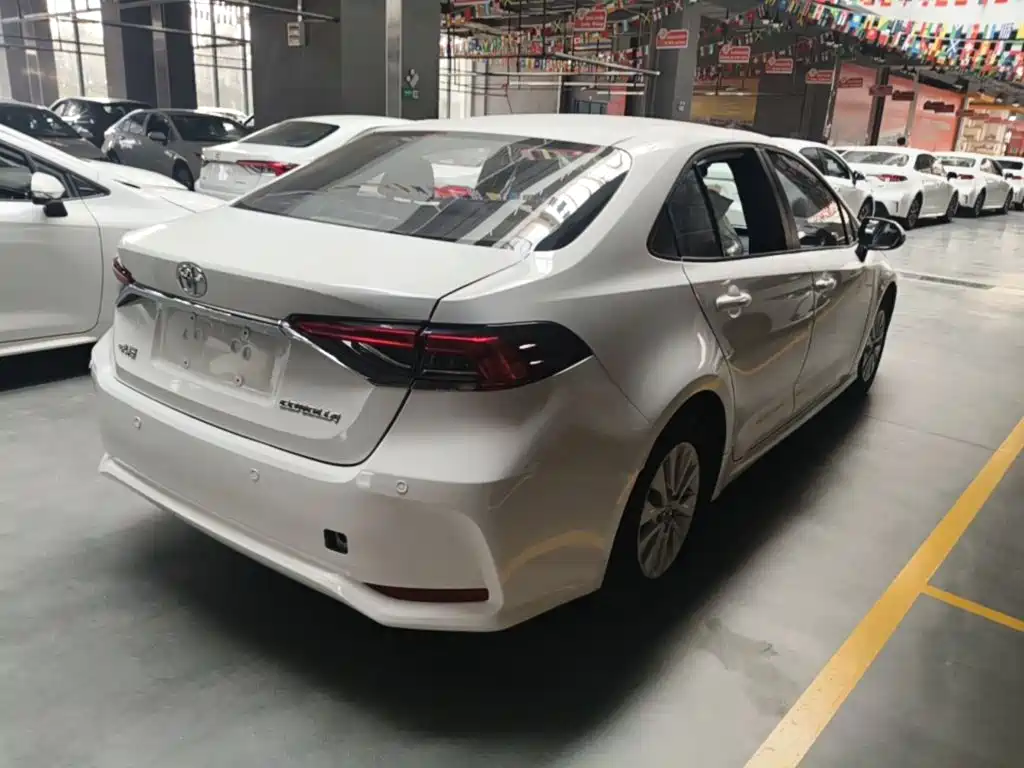Toyota Corolla — миниатюра 7
