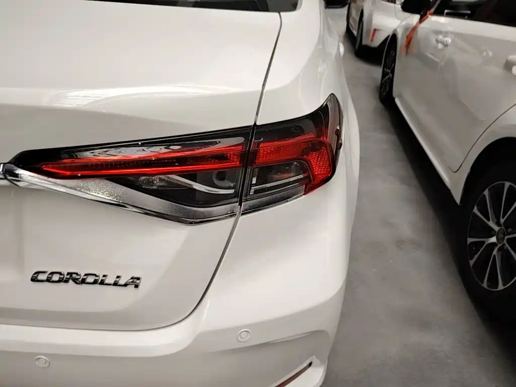 Toyota Corolla — миниатюра 8