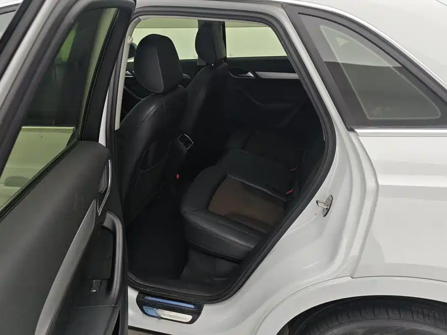 Audi Q3 — миниатюра 11