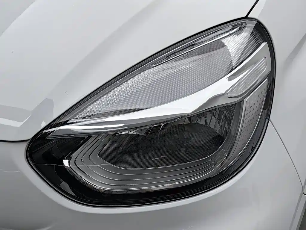 Roewe Clever — миниатюра 7