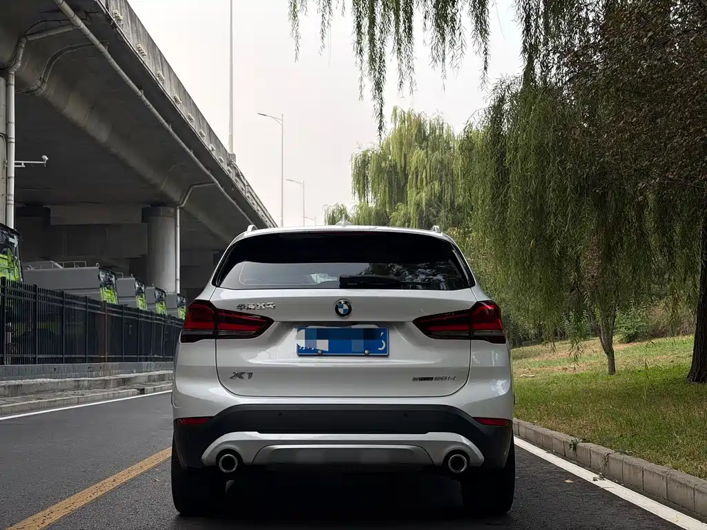 BMW X1 — миниатюра 5