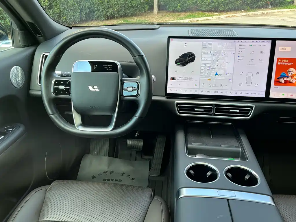 Li Auto Li L8 — миниатюра 10