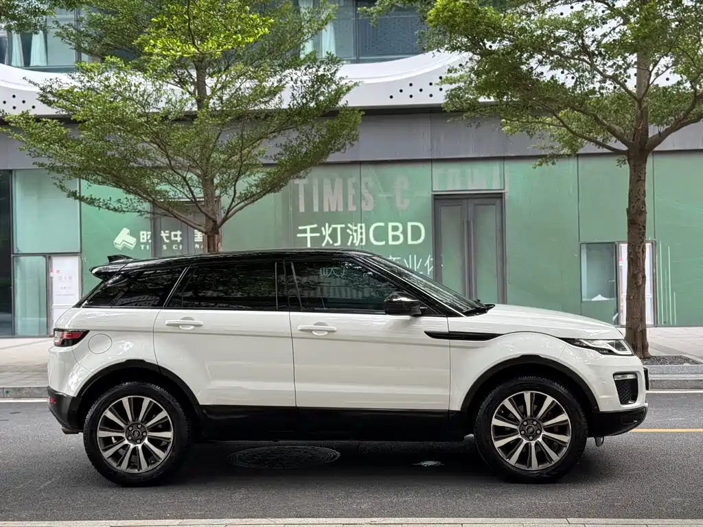 Land Rover Range Rover Evoque 2018 240PS SE