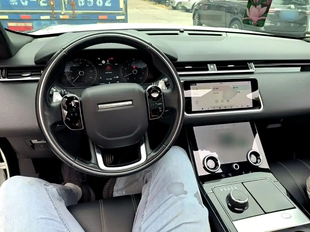 Land Rover Velar — миниатюра 10