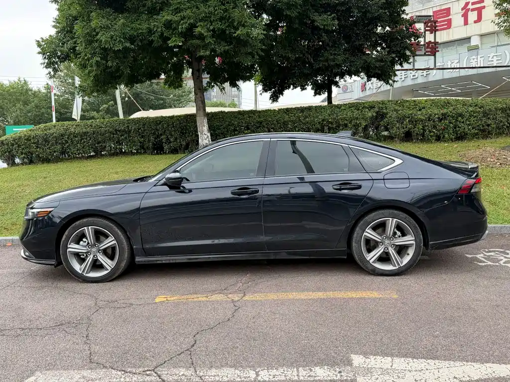 Honda Accord — миниатюра 3