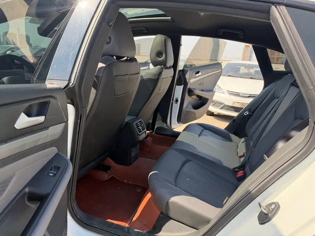 Volkswagen Lamando — миниатюра 10