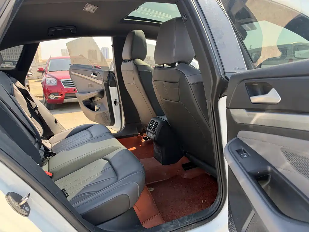 Volkswagen Lamando — миниатюра 11