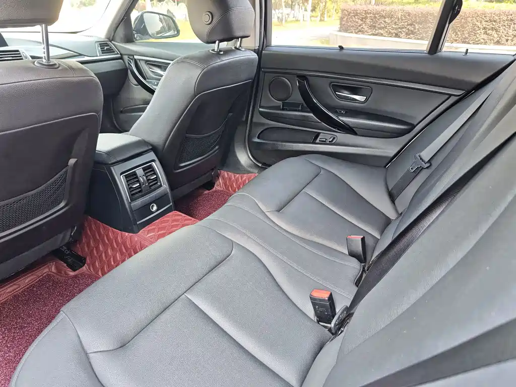 BMW 3 Series — миниатюра 9