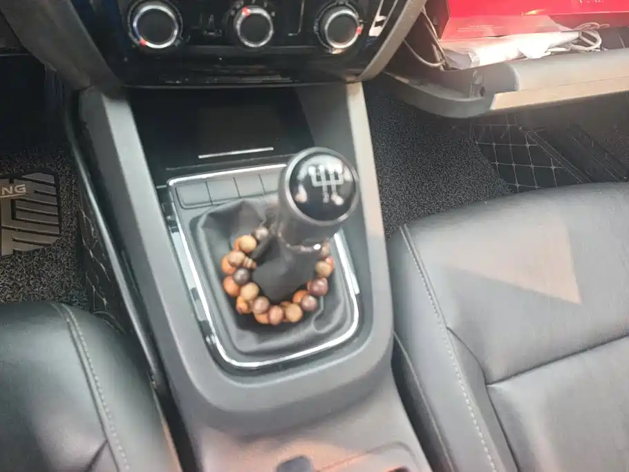 Volkswagen Sagitar — миниатюра 16