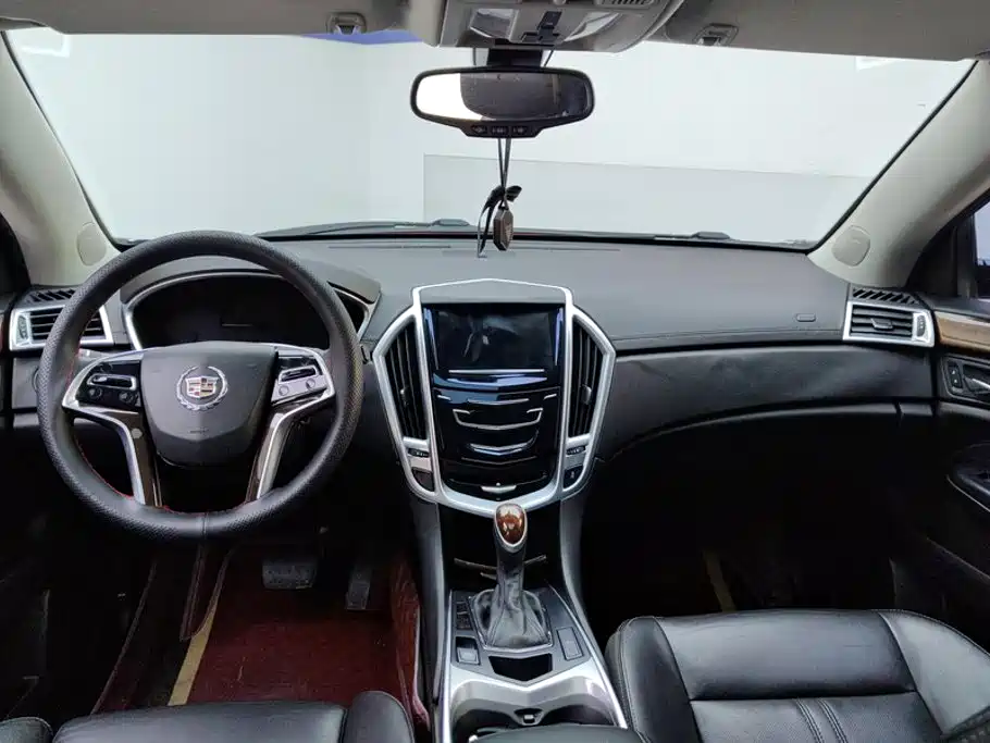 Cadillac SRX — миниатюра 12