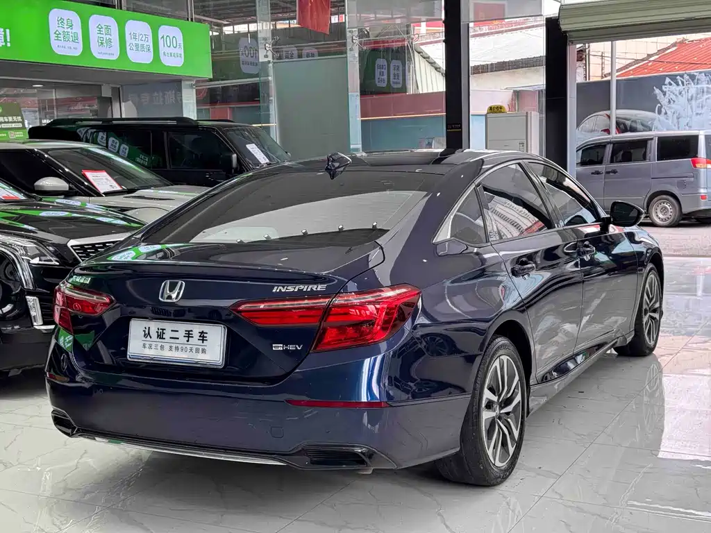 Honda Inspire Sharp Hybrid 2.0L Pure Elegant Edition, фото 4