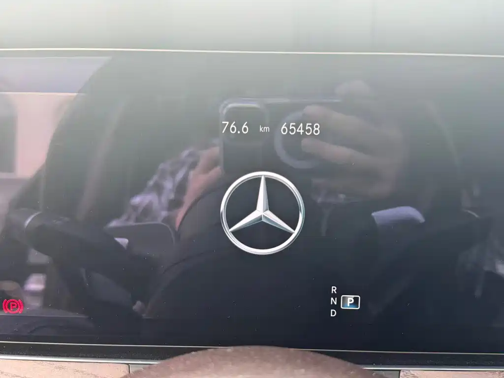 Mercedes-Benz E-Class — миниатюра 5