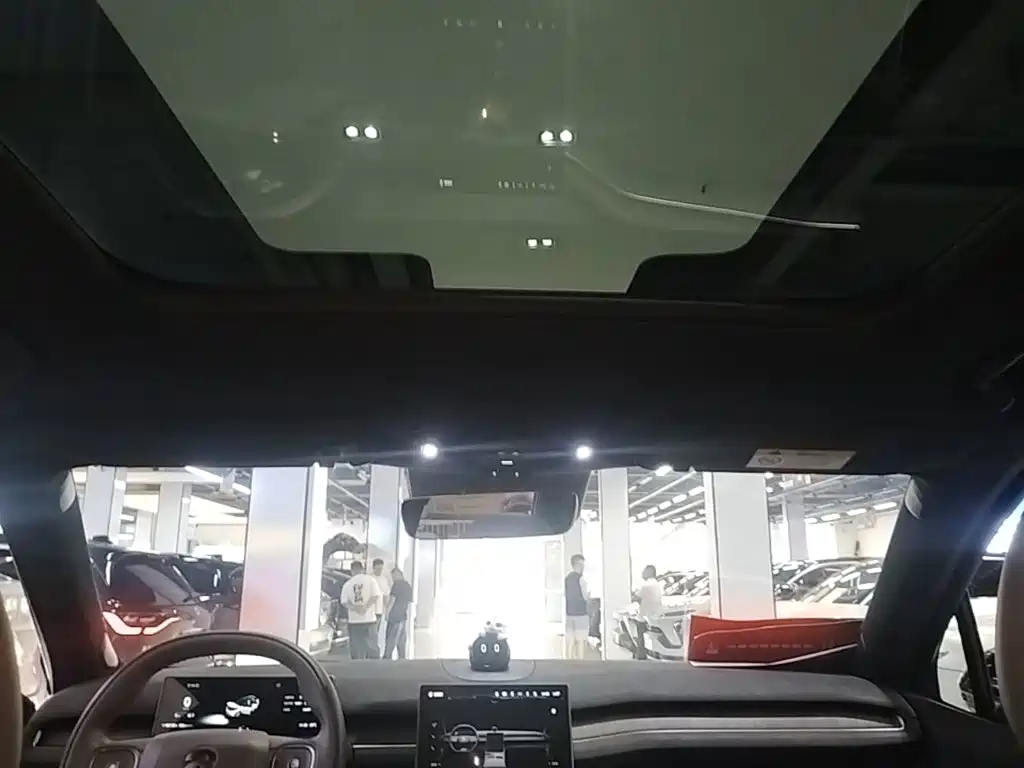 NIO ES7 — миниатюра 18