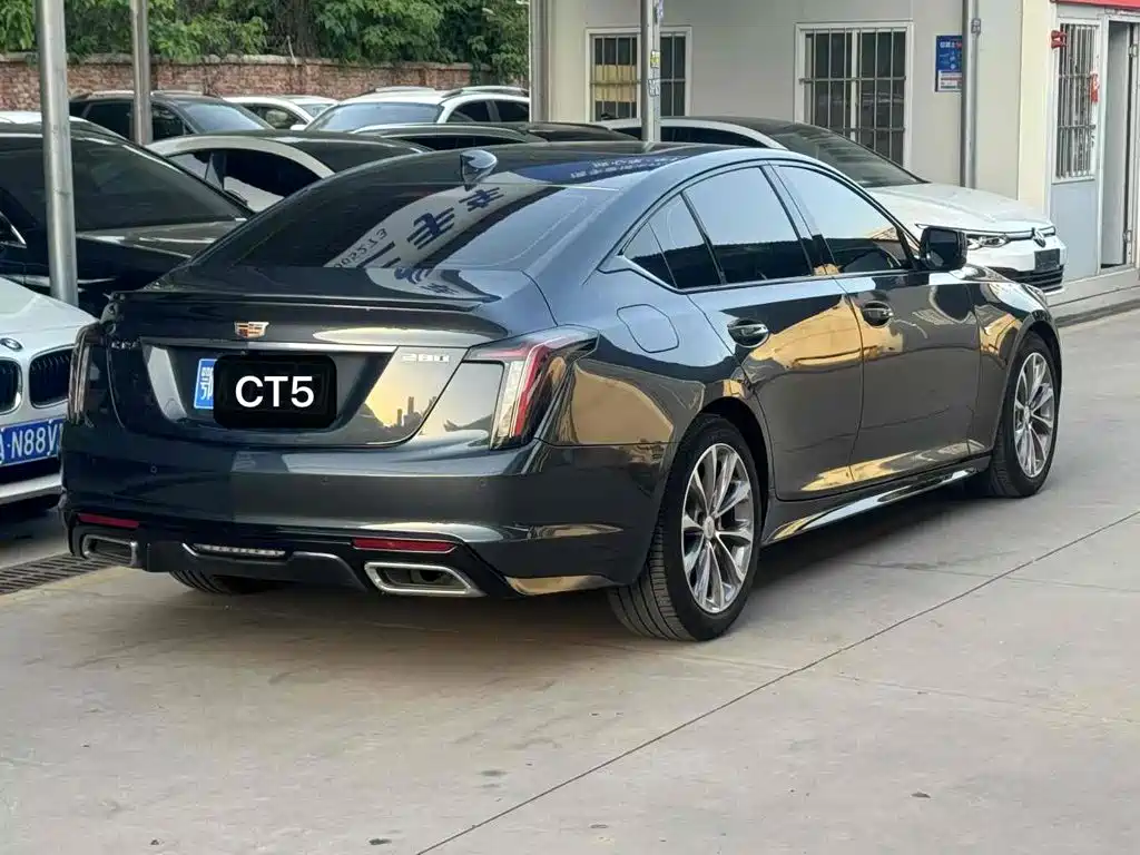 Cadillac CT5 — миниатюра 5