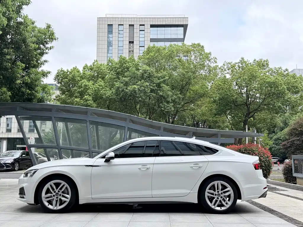 Audi A5 (Import) — миниатюра 6