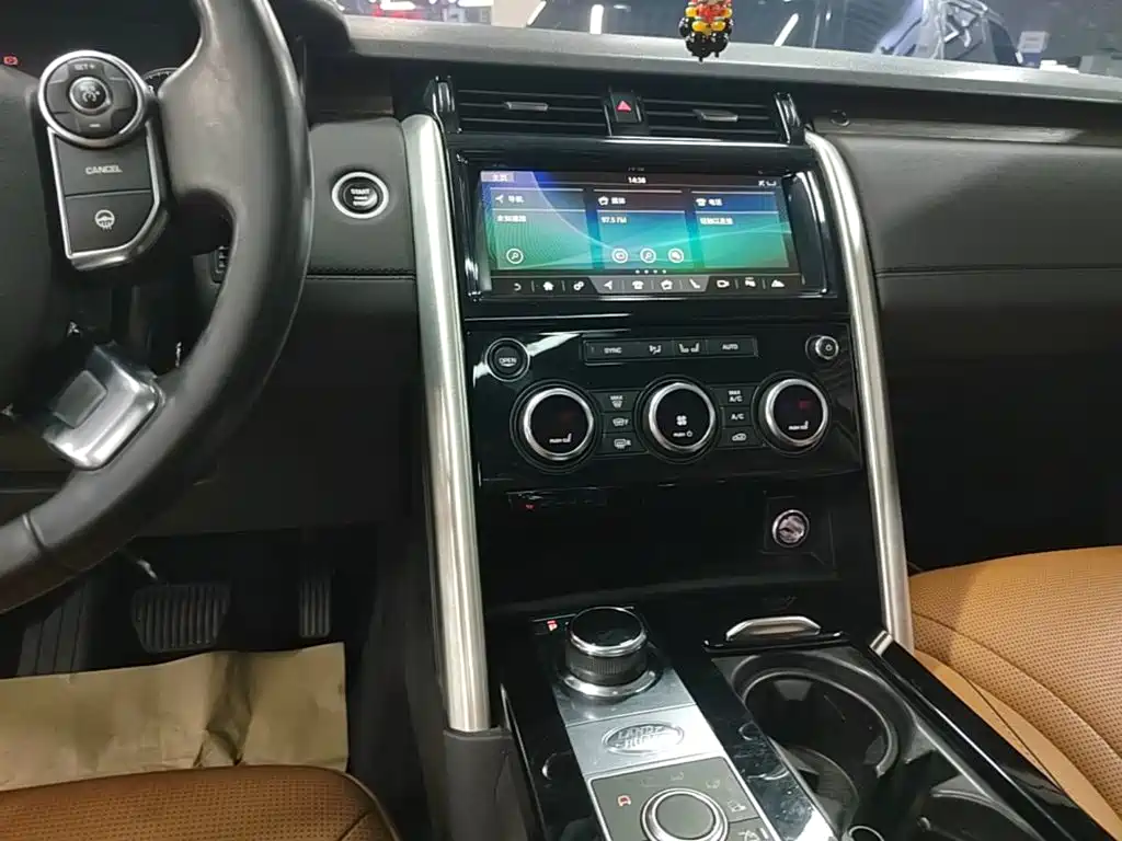 Land Rover Discovery — миниатюра 13