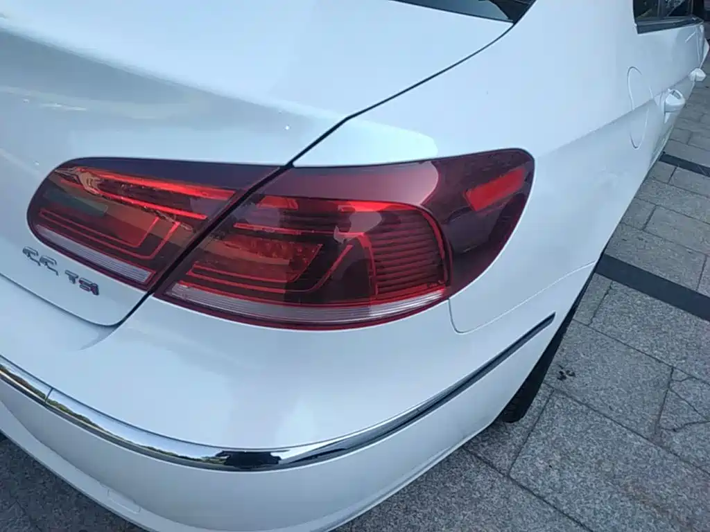 Volkswagen CC — миниатюра 8