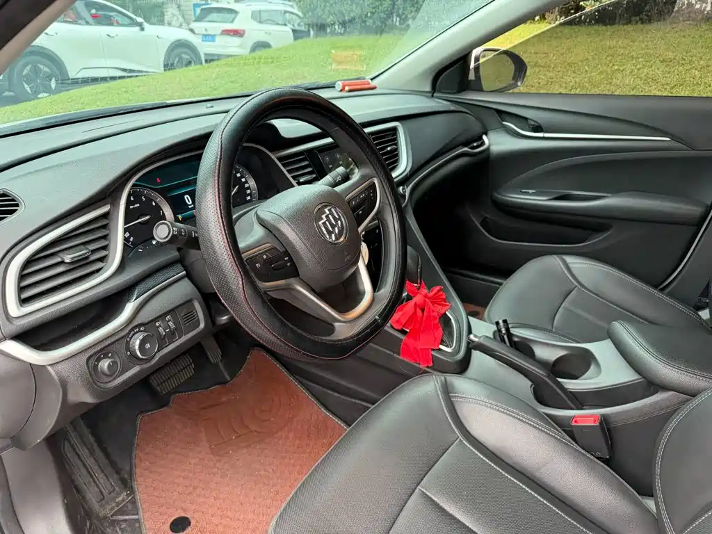Buick Excelle — миниатюра 7