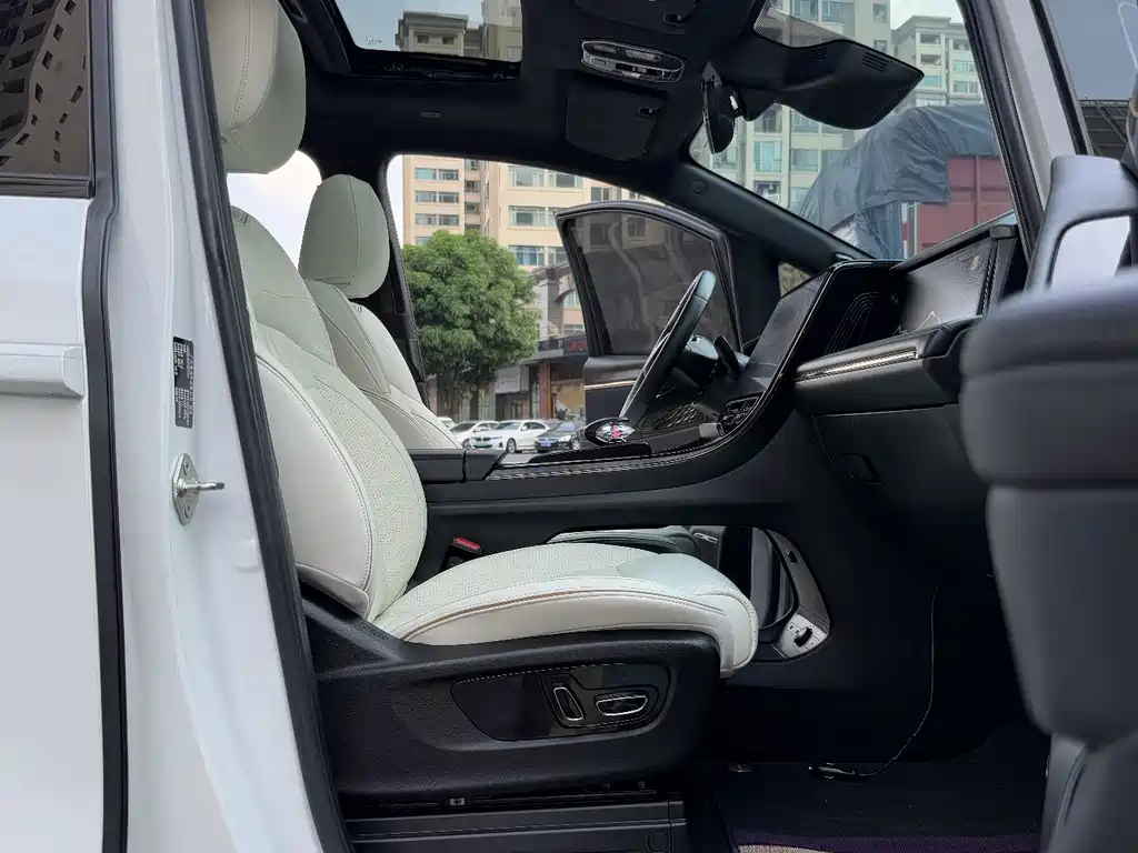 GAC Motor Trumpchi M8 — миниатюра 25