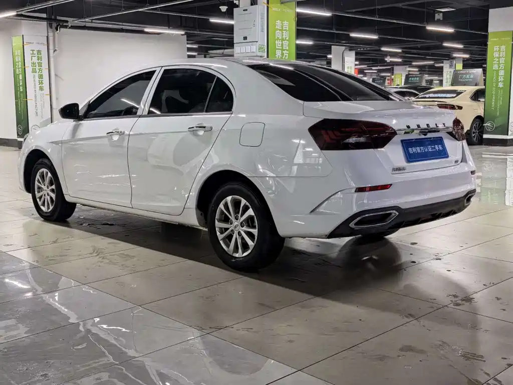 Geely Emgrand — миниатюра 7