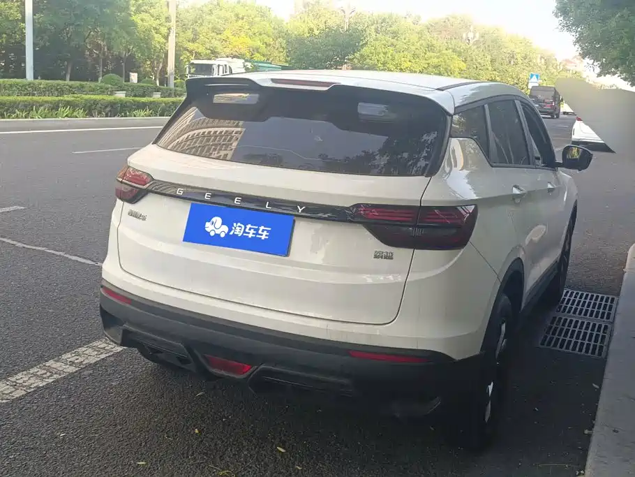 Geely Binyue — миниатюра 3
