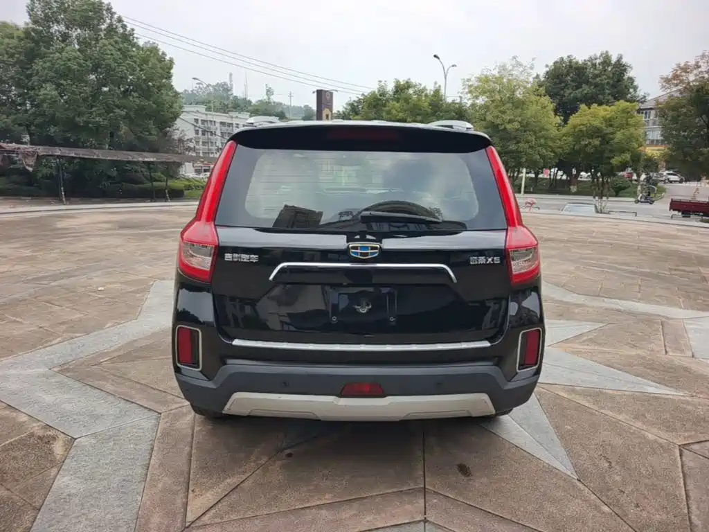 Geely Vision X6 — миниатюра 6